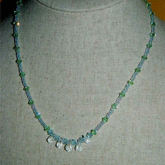 Swarovski Crystal Beaded Hand Strung Necklace w/Aquamarine briolette .925 Clasp - Picture 1 of 5
